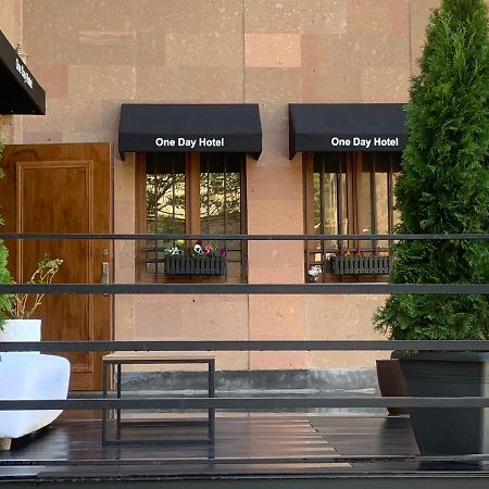 One Day Hotel Yerevan Ngoại thất bức ảnh