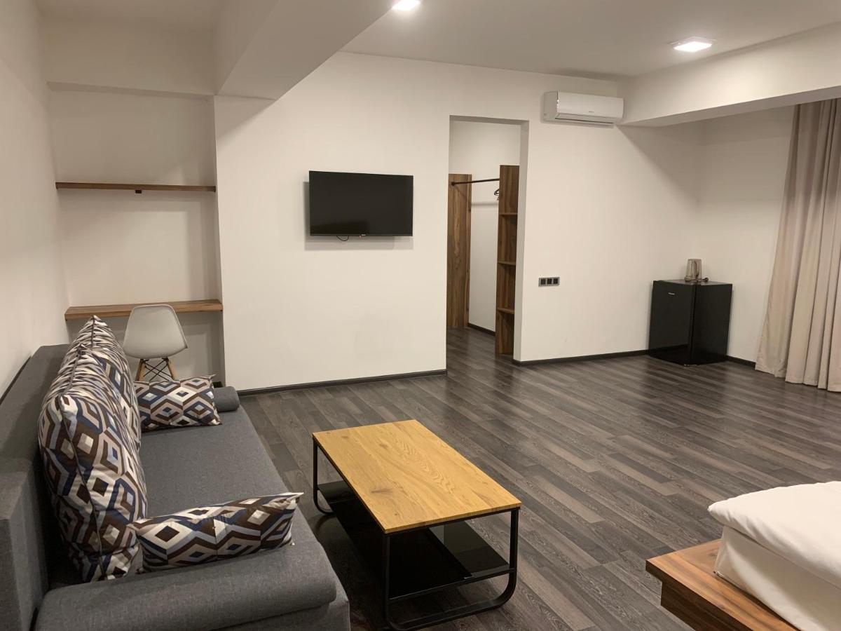 One Day Hotel Yerevan Ngoại thất bức ảnh