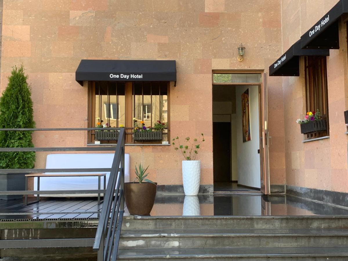 One Day Hotel Yerevan Ngoại thất bức ảnh