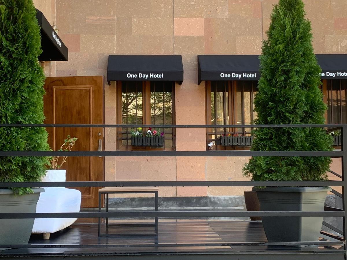 One Day Hotel Yerevan Ngoại thất bức ảnh
