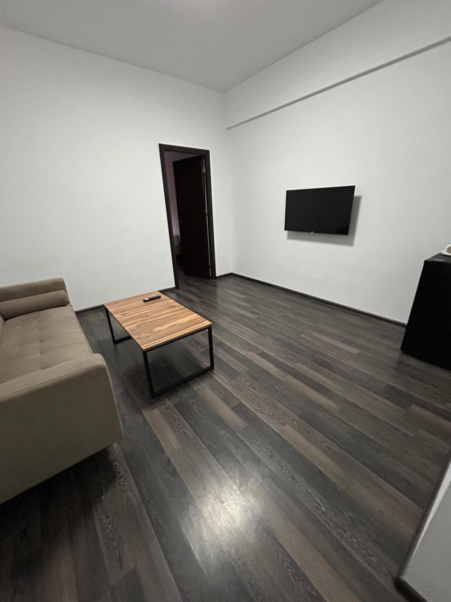One Day Hotel Yerevan Ngoại thất bức ảnh