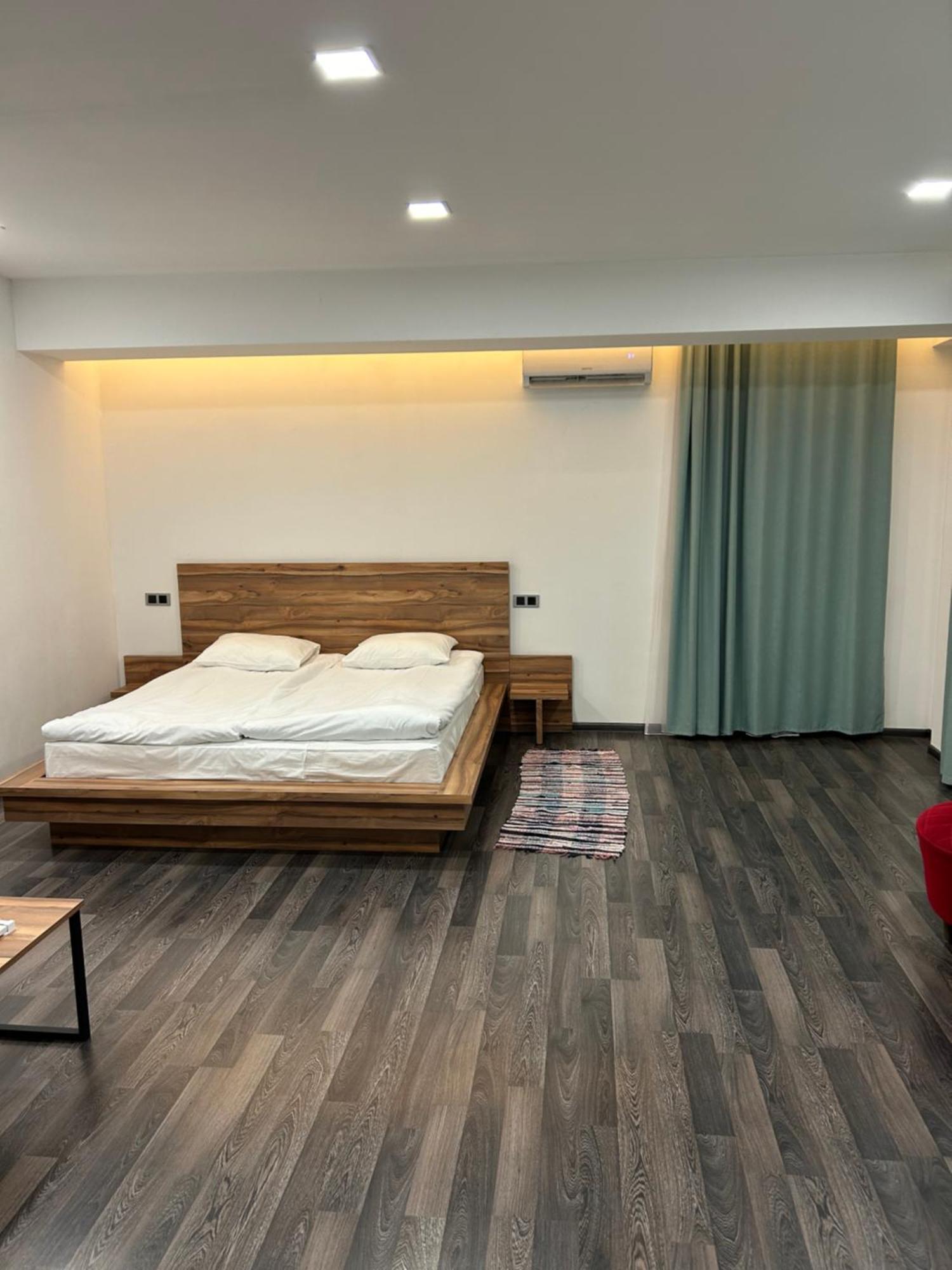 One Day Hotel Yerevan Ngoại thất bức ảnh